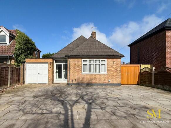 3 bed property, in Phillips Lane, £350,000