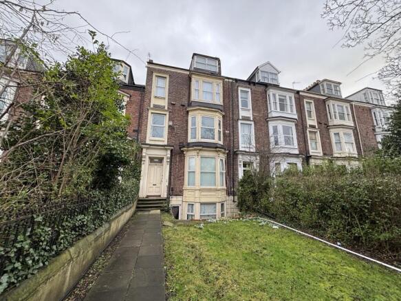 1 bed property, in Flat A Ground Floor Front, £25,000