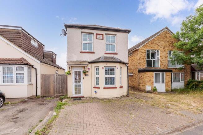 3 bed property, in Cippenham Lane, £499,950