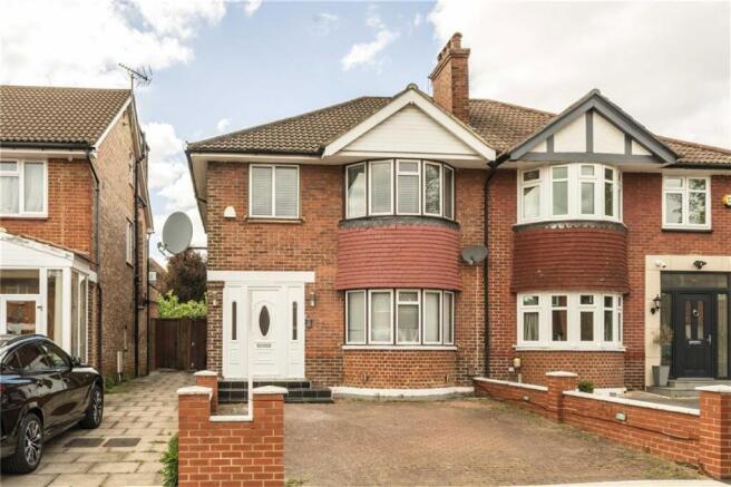 4 bed property, in Vyner Road, £1,100,000