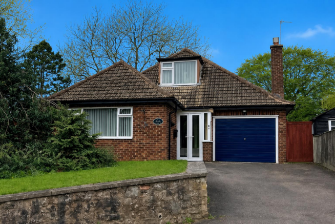 3 bed property, in Archenfield Road, £425,000