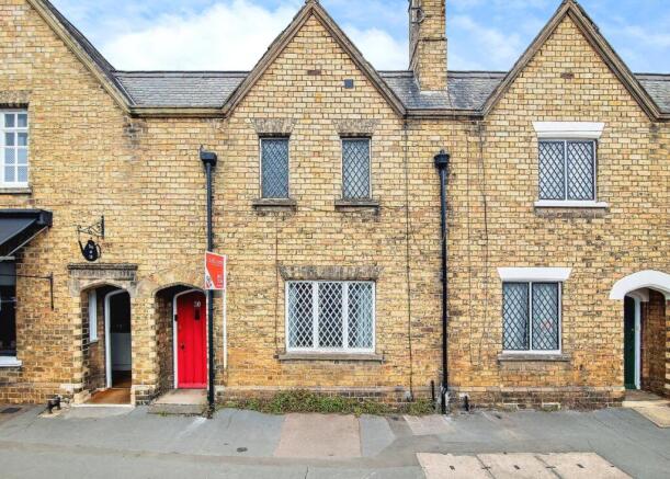 2 bed property, in Wisbech Road, £185,000