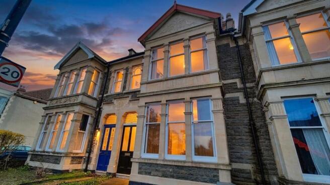 4 bed property, in Fishponds Road, £490,000