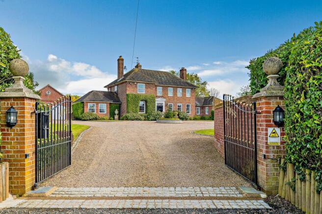 4 bed property, in Bridgnorth WV15, £1,150,000