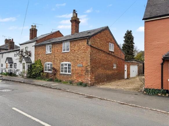 2 bed property, in Southam Road, £360,000