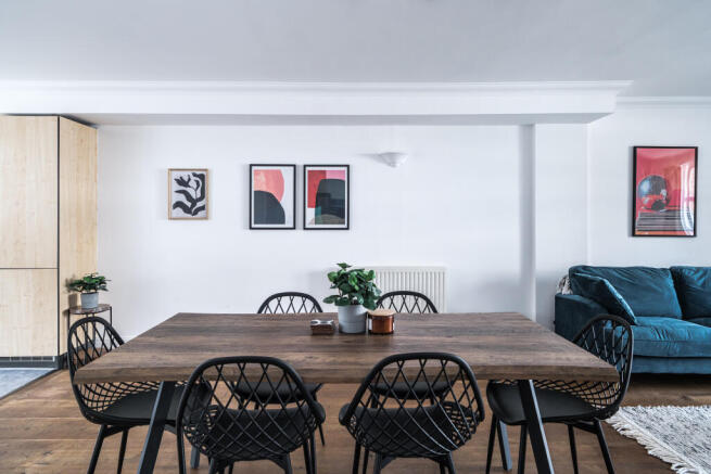 2 bed property, in Central Square, £1,000,000