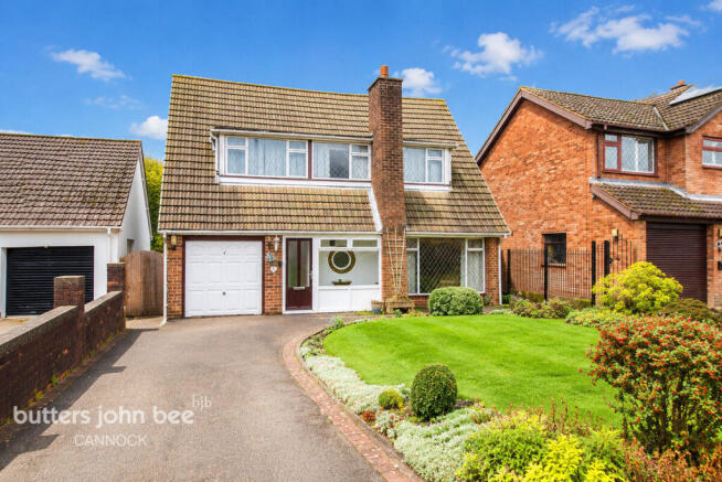 3 bed property, in Tudor Road, £350,000