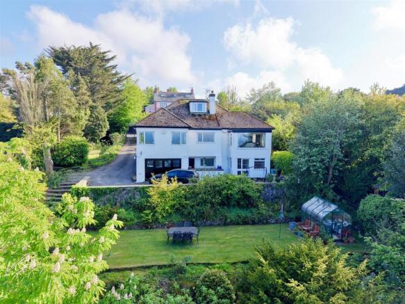 4 bed property, in Pen Y Bryn Road, £495,000
