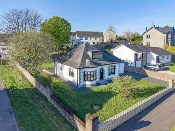 4 bed property, in Duke Street, £319,000