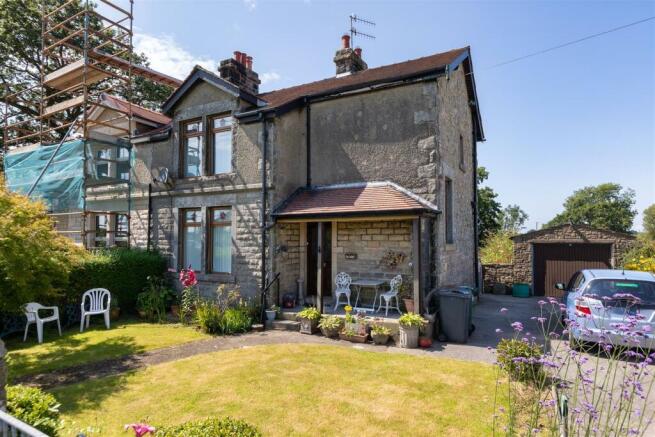 3 bed property, in Whams Lane, £310,000