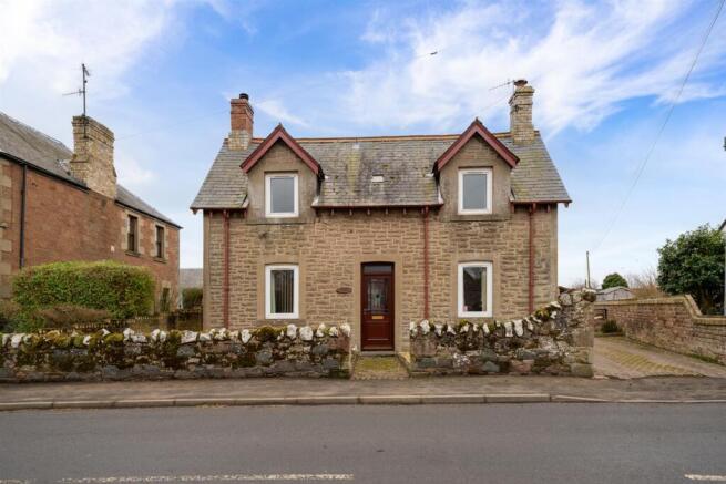 4 bed property, in Alexander Cottage, £290,000