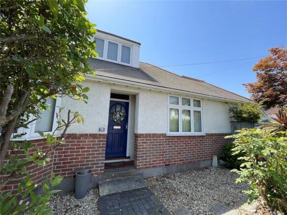 3 bed property, in Woodlands Avenue, £375,000