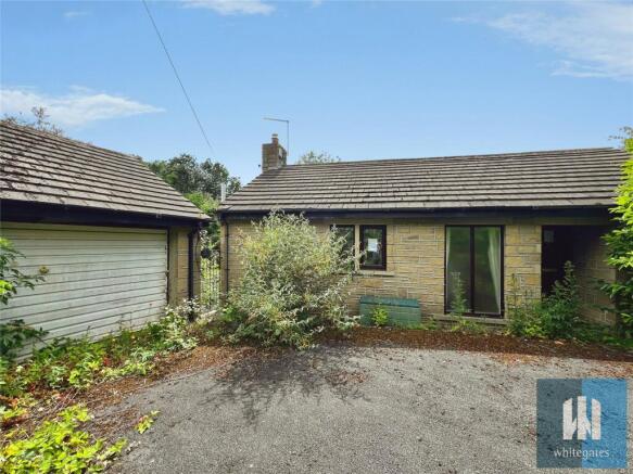 4 bed property, in Fenay Bankside, £360,000