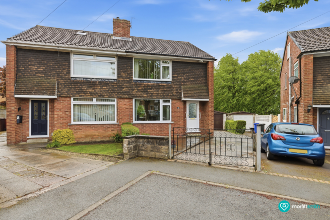3 bed property, in Fox Hill Close, £195,000