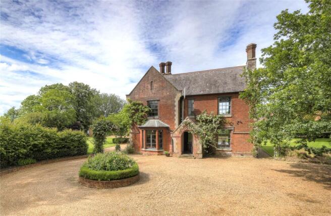 5 bed property, in Ashbocking, £1,350,000