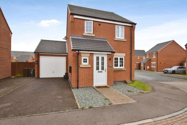 3 bed property, in Cordelia Drive, £370,000