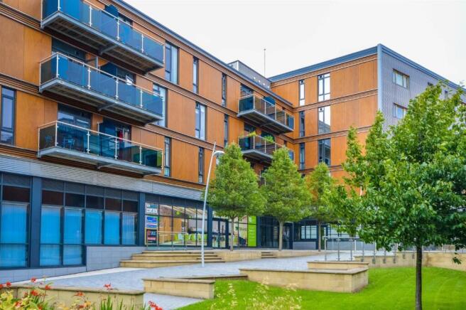 1 bed property, in Mulberry House, £70,000
