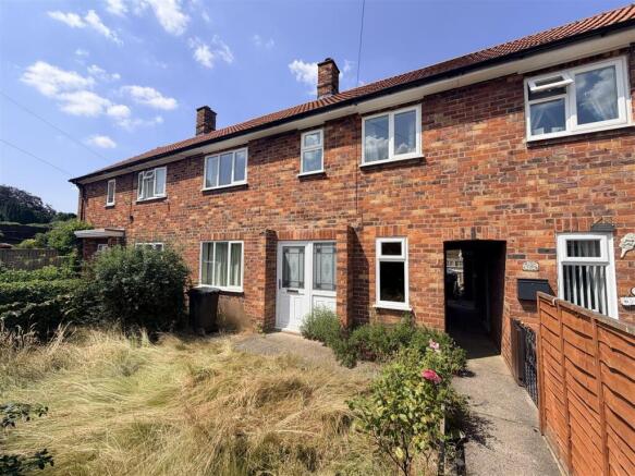 3 bed property, in Norby, £155,000