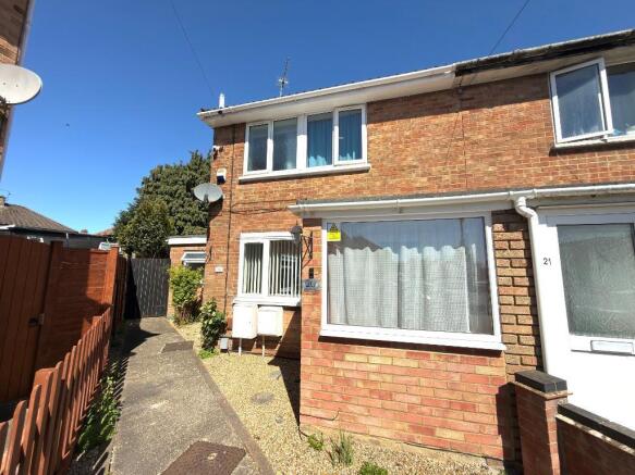3 bed property, in Dorel Close, £325,000