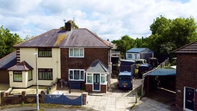 3 bed property, in Hamblett Crescent, £225,000