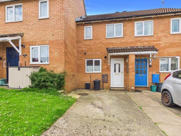 2 bed property, in Church Meadow, £179,950