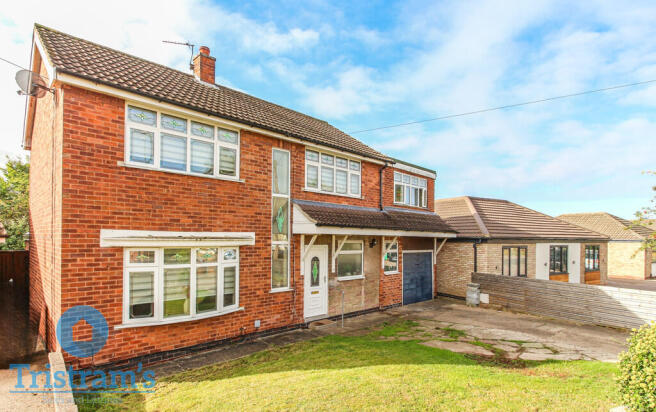 5 bed property, in Moorsholm Drive, £485,000