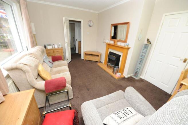 1 bed property, in Springdale Crescent, £92,000