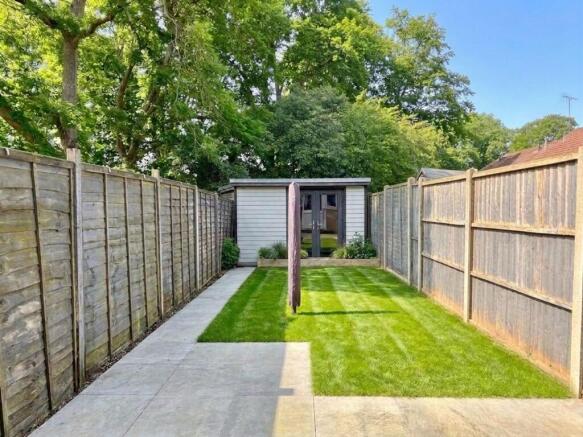 2 bed property, in Kensington Fields, £254,750