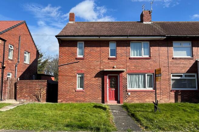 3 bed property, in Cotswold Drive, £217,000