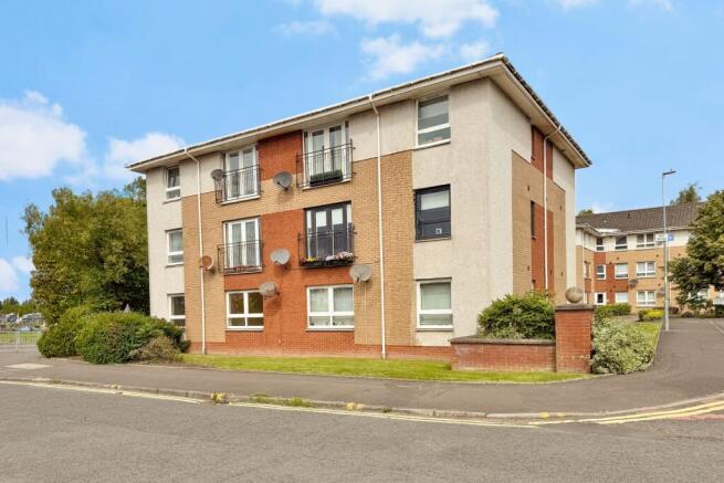2 bed property, in May Wynd, £125,000