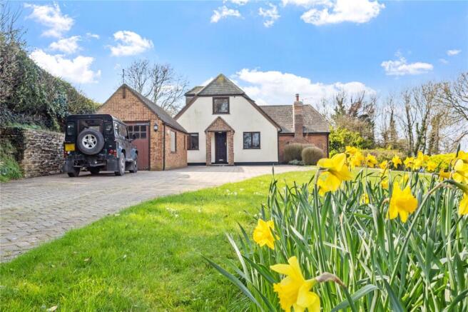 4 bed property, in Langton Matravers, £900,000
