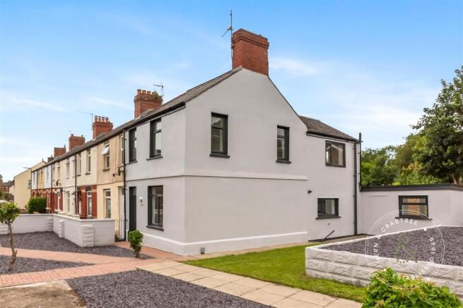 3 bed property, in Holly Terrace, £375,000