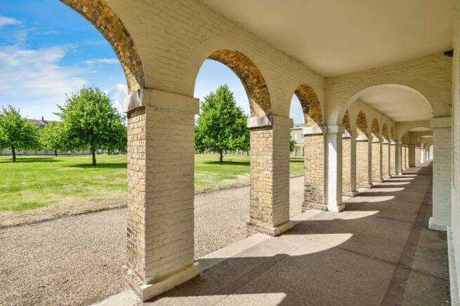 3 bed property, in Royal Naval Hospital, £160,000