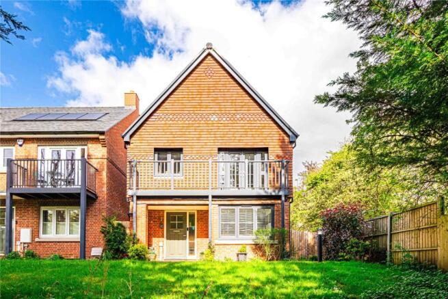 4 bed property, in Heron Mews, £735,000