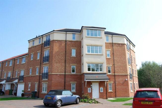 2 bed property, in Sanderson Villas, £94,950