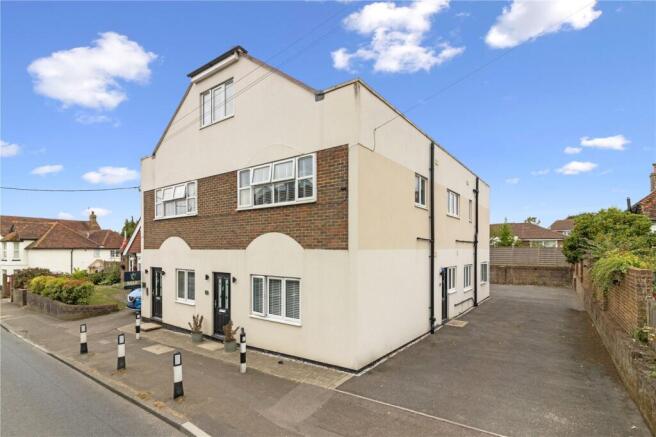 1 bed property, in West End, £150,000
