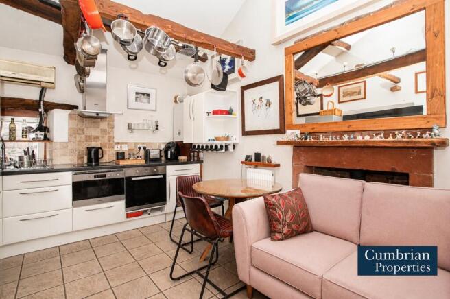 1 bed property, in Benson Row, £118,000