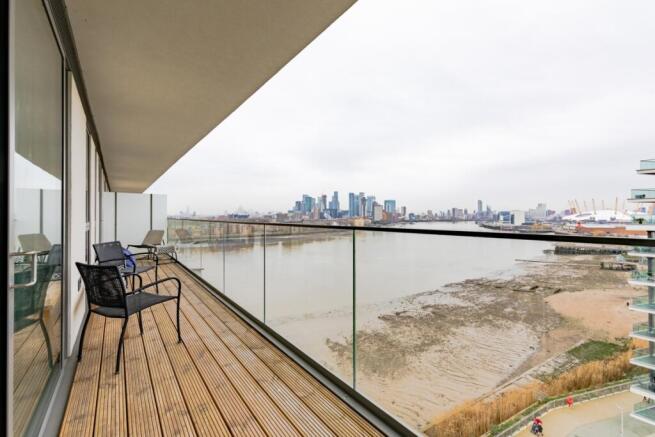 2 bed property, in Wyndham Apartments, £600,000