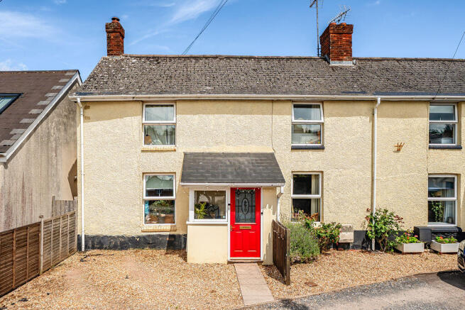 3 bed property, in Twyford Place, £295,000