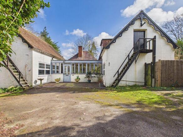 5 bed property, in Romford Road, £750,000