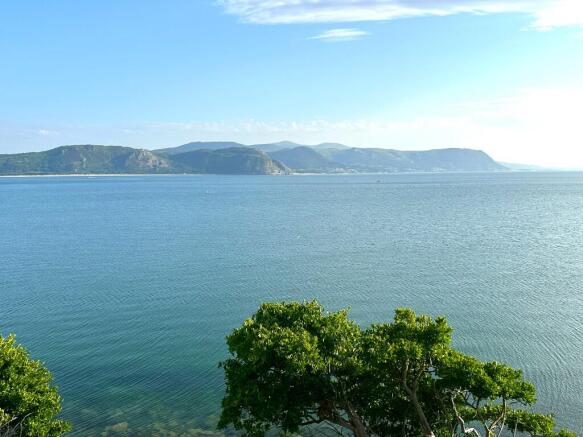 5 bed property, in Marine Drive, £750,000