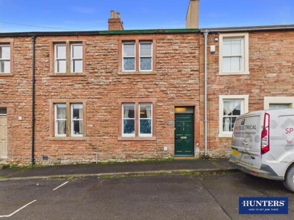 2 bed property, in Longthwaite Road, £150,000