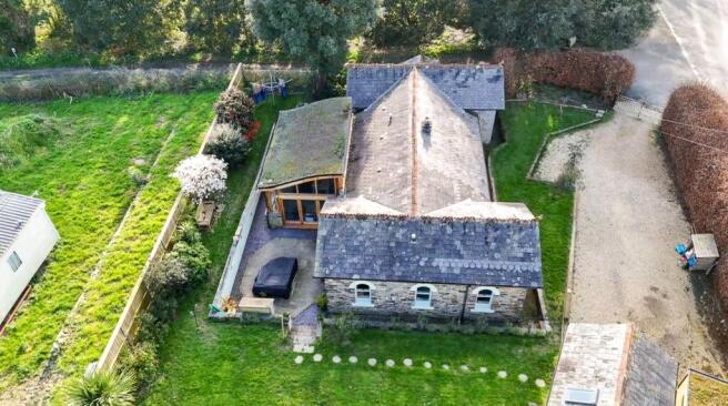 5 bed property, in Point Neptune Lodge, £750,000