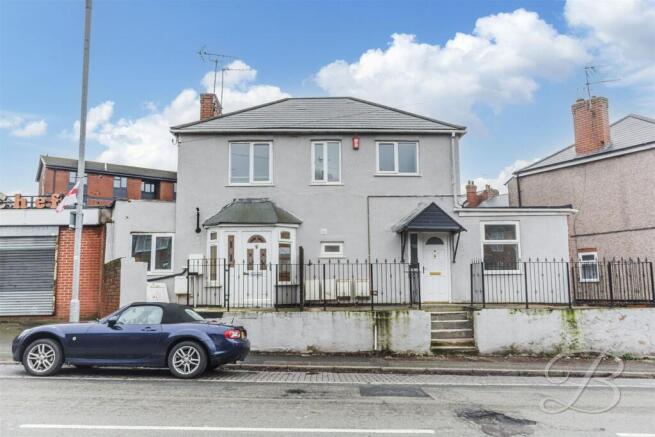 4 bed property, in Sandy Lane, £260,000