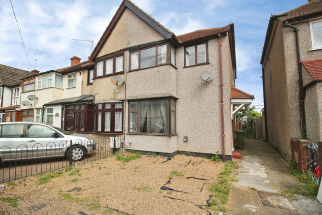 3 bed property, in School Road, £375,000