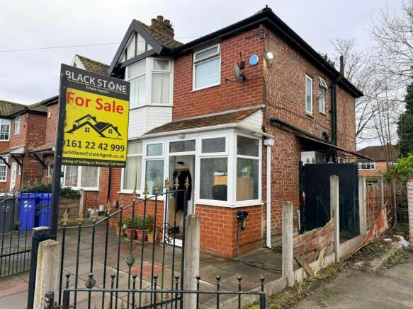 4 bed property, in Skelton Grove, £395,000