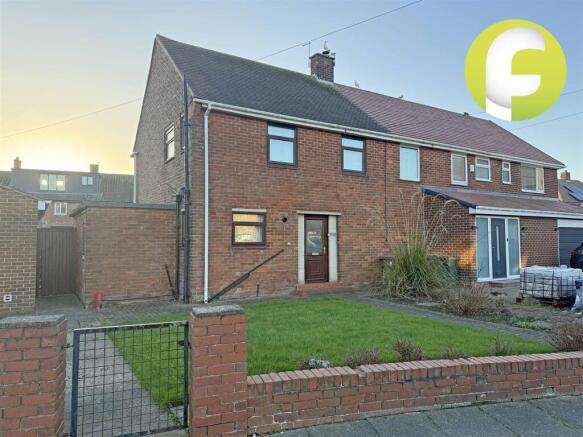 2 bed property, in Kirklinton Road, £229,950