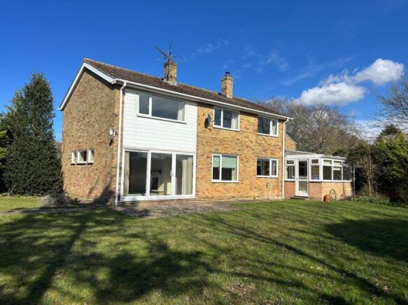 4 bed property, in The Meadows, £375,000