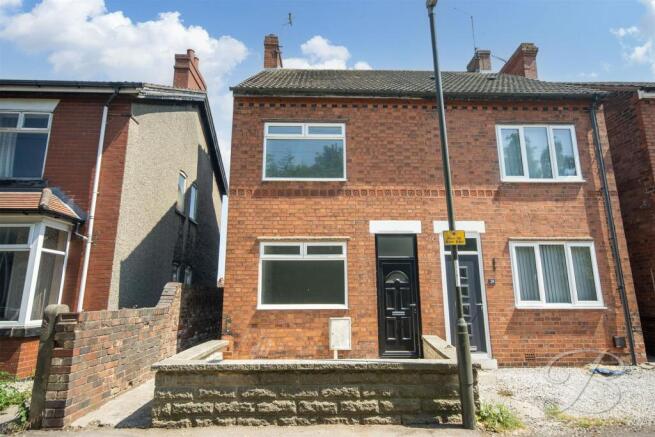3 bed property, in Oxcroft Lane, £220,000
