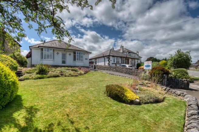 2 bed property, in Ashford Road, £400,000